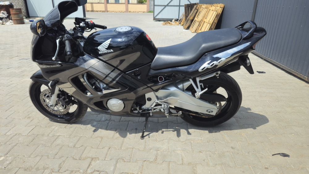 Honda CBR-F3 600