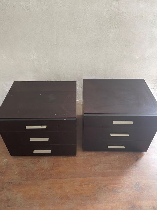 Conjunto de mesas de cabeceira
