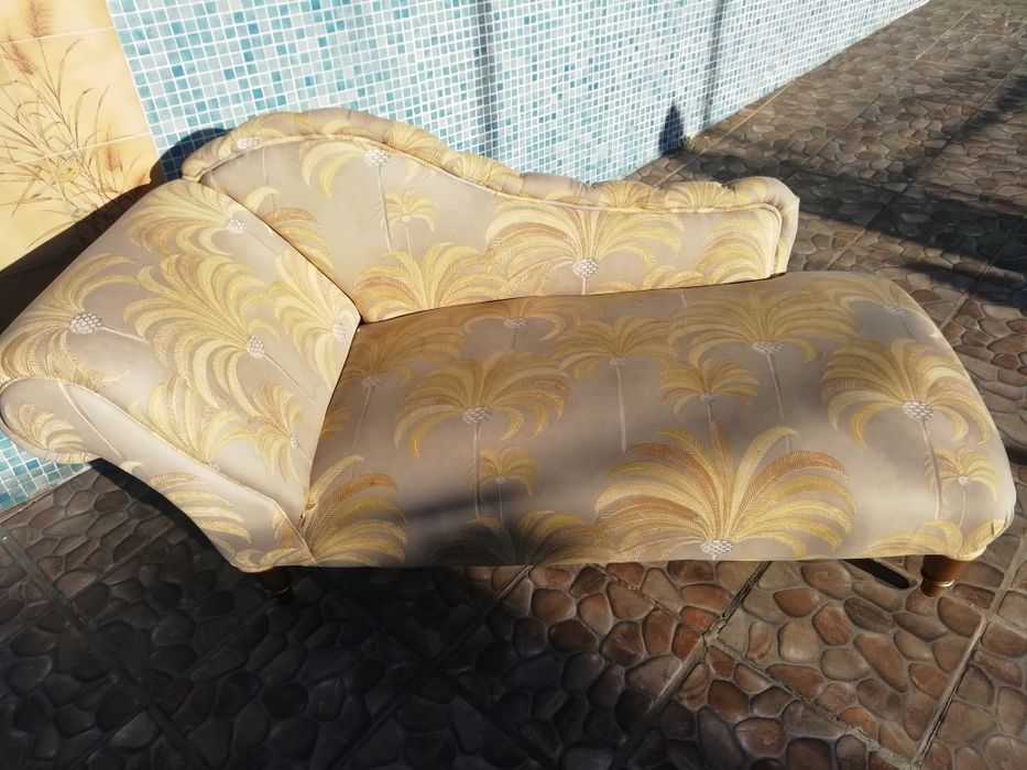 Sofá Chaise Longue Antigo Bonito