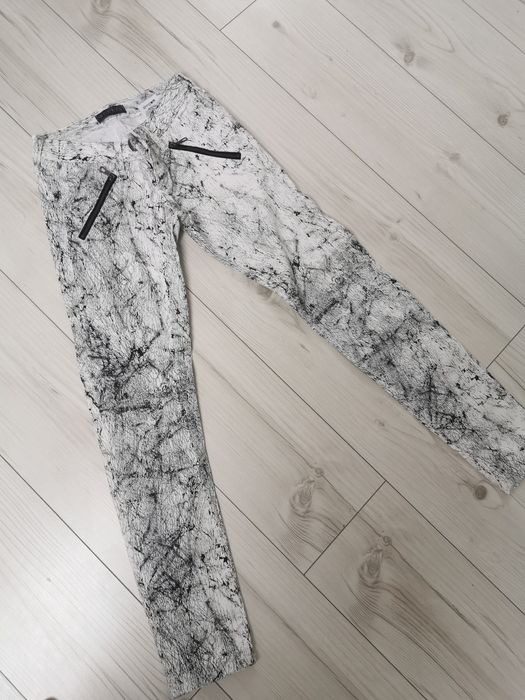 Spodnie GUESS 24 XS