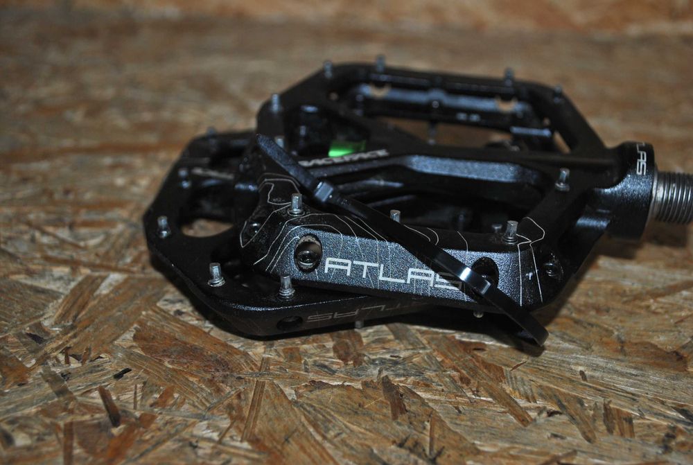 Idealne  Pedały Platformowe Race Face Atlas MTB DH Enduro