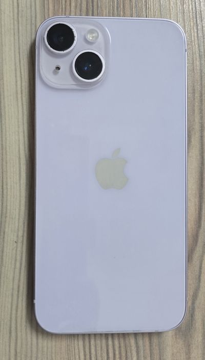 iPhone 14 w świetnym stanie