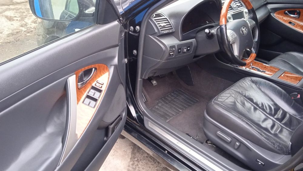 Продам Toyota Camry 40