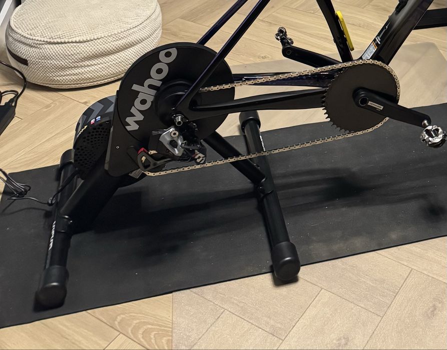 Trenażer Wahoo Kicker Core wersja Zwift One