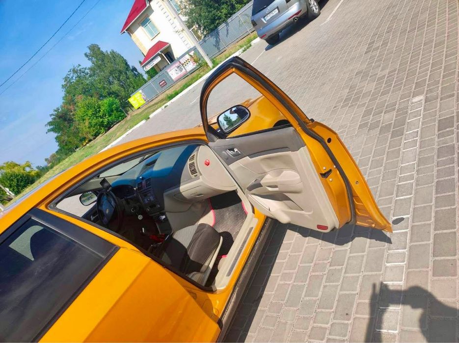 Geely emgrand ec7rv