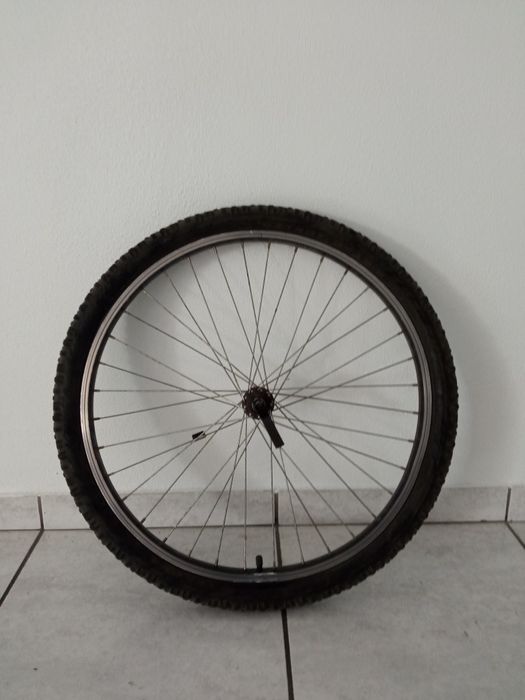 Roda da frente 2464584834792449120