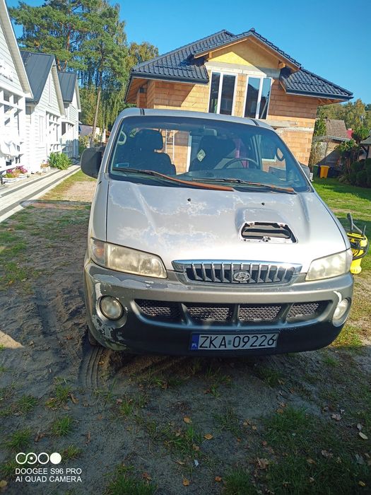 Hyundai H-1