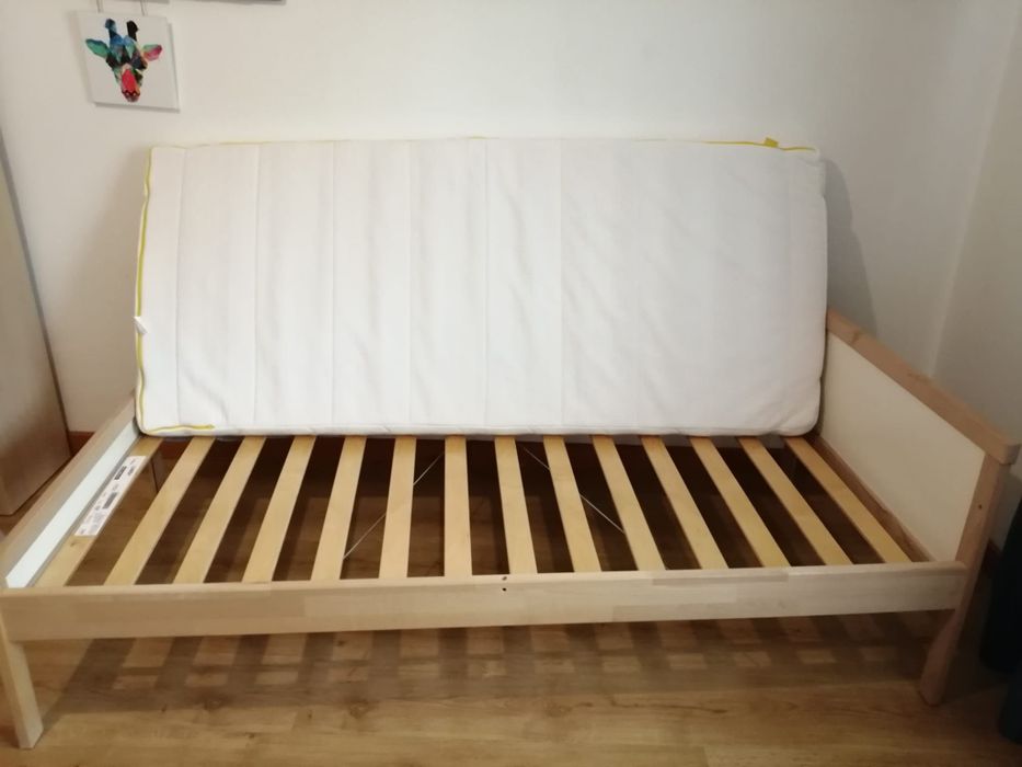 Cama com colchão