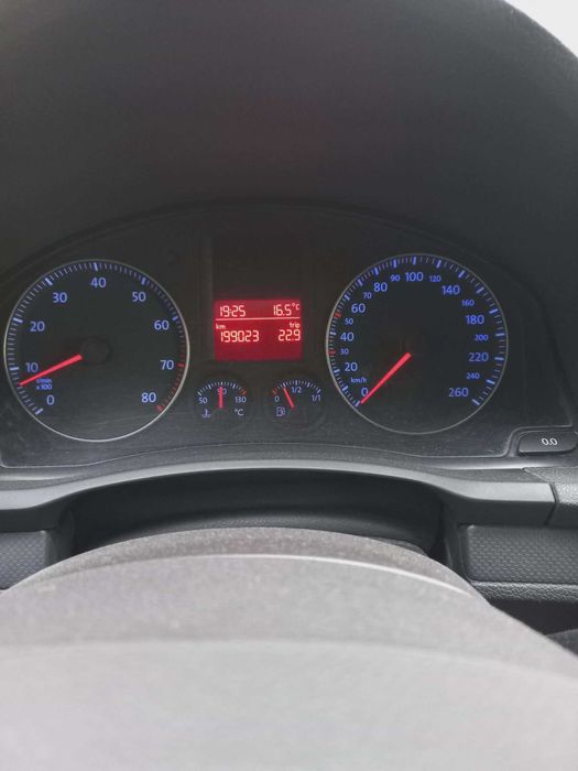VW Golf V 1.6B+Gaz