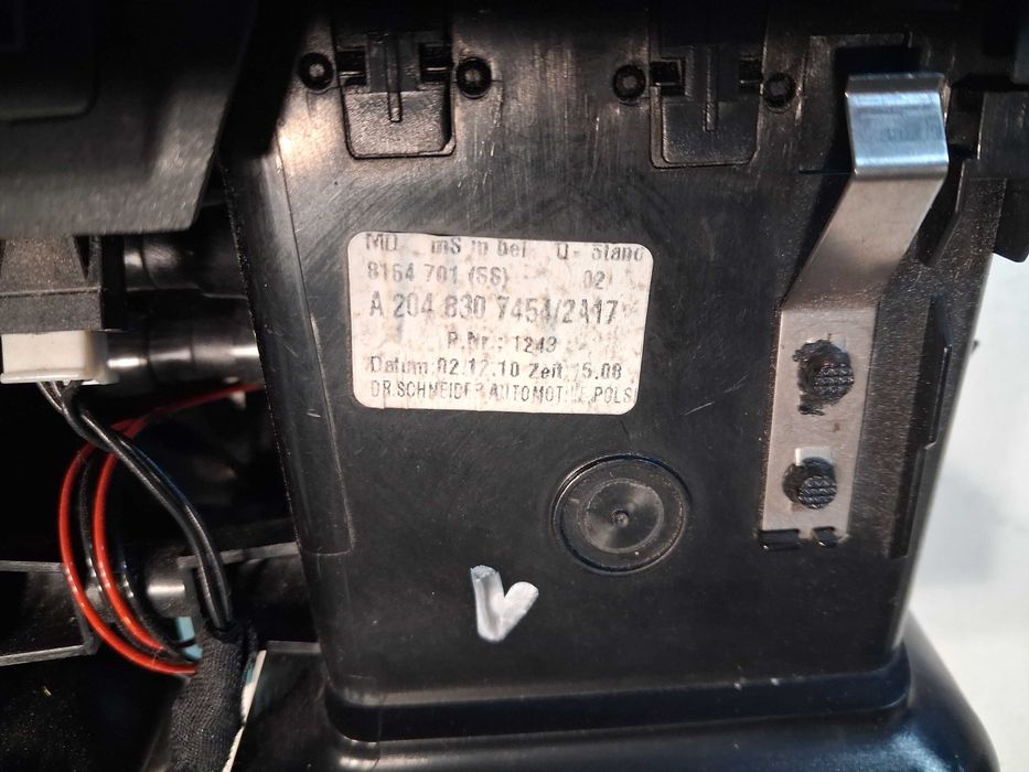 Środkowa centralna Kratka kratki nawiewu navi Mercedes C-klasa W204