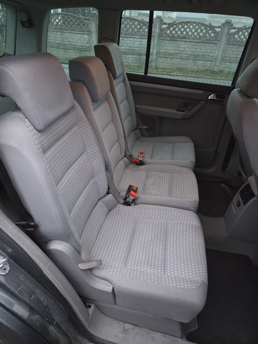 VW Touran 2.0 TDI 7 osobowy