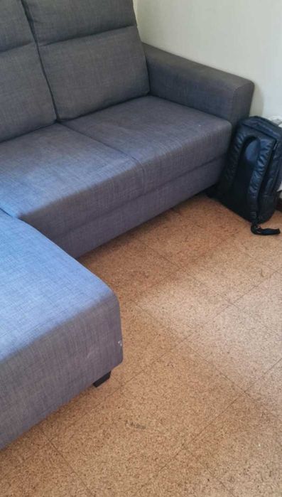 Sofá com chaise longue em muito bom estado