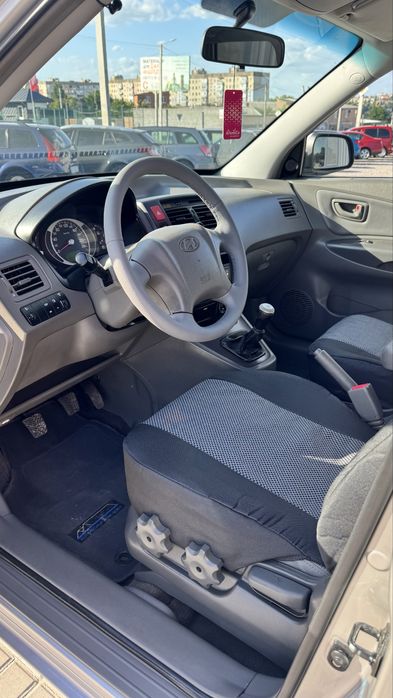 Hyundai Tucson Хюндай Тюксон 2005р 2,0 бенз 5МКПП