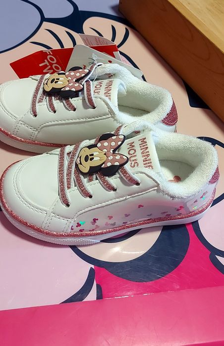 Tenis minnie NOVOS