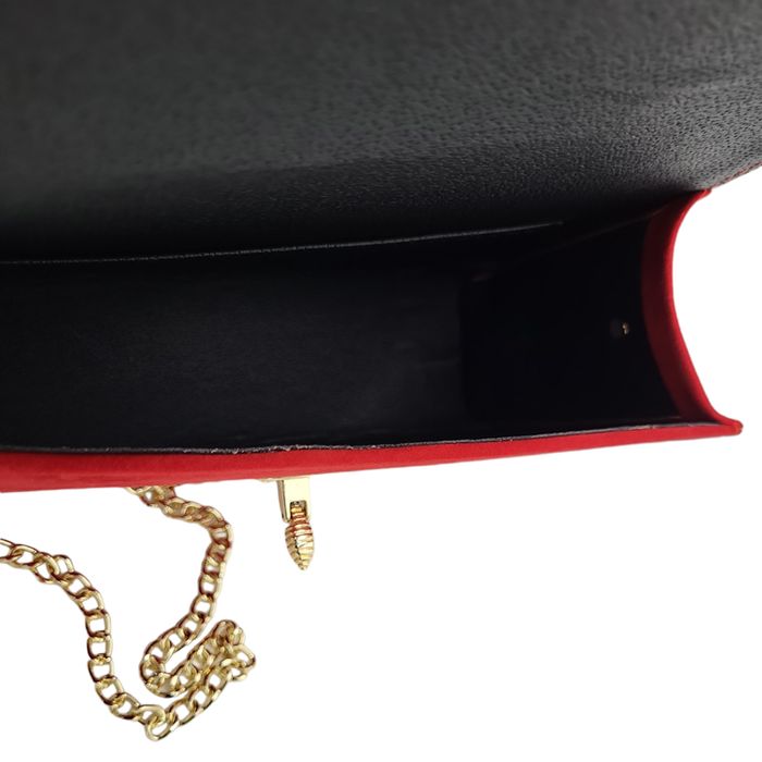 Kopertówka Laura Biaggi z pszczółką czerwona zamsz