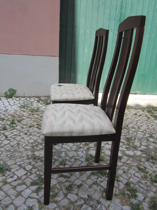 2 cadeiras madeira maciça Mogno vintage resistentes assento almofadado