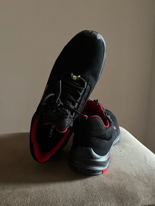 Czarne buty robocze z czerwonymi zdobieniami Lemaitre Riley Low