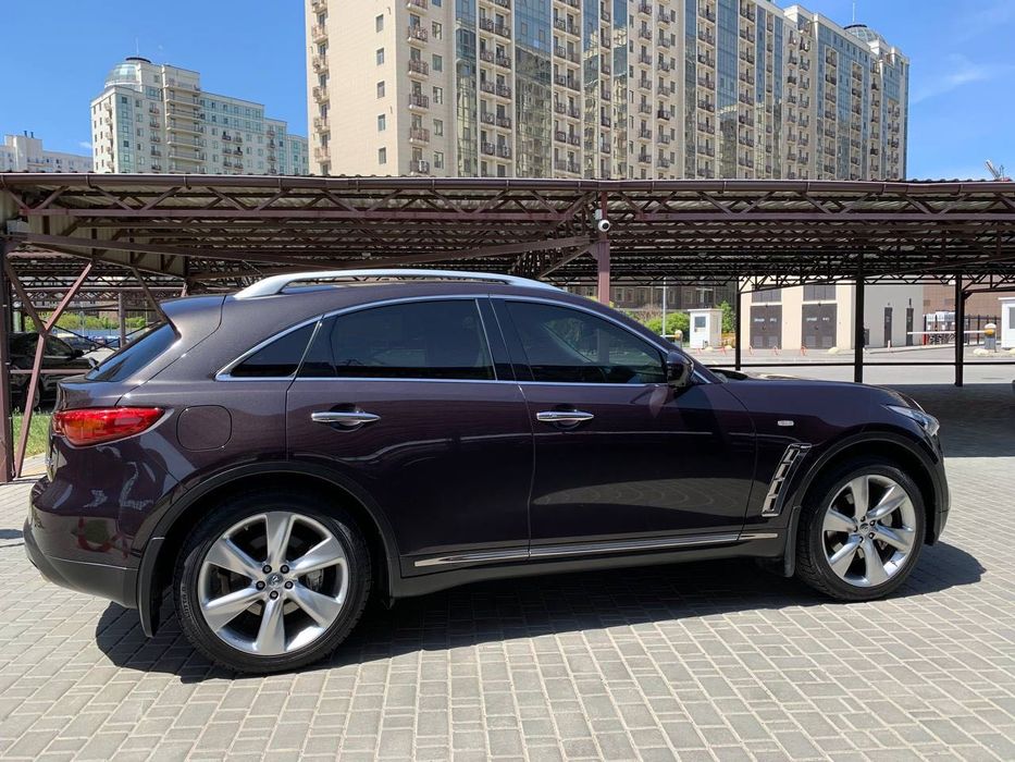 Infiniti FX 37S продам