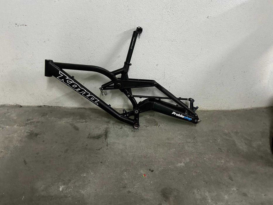 Kona Supreme DH 2010