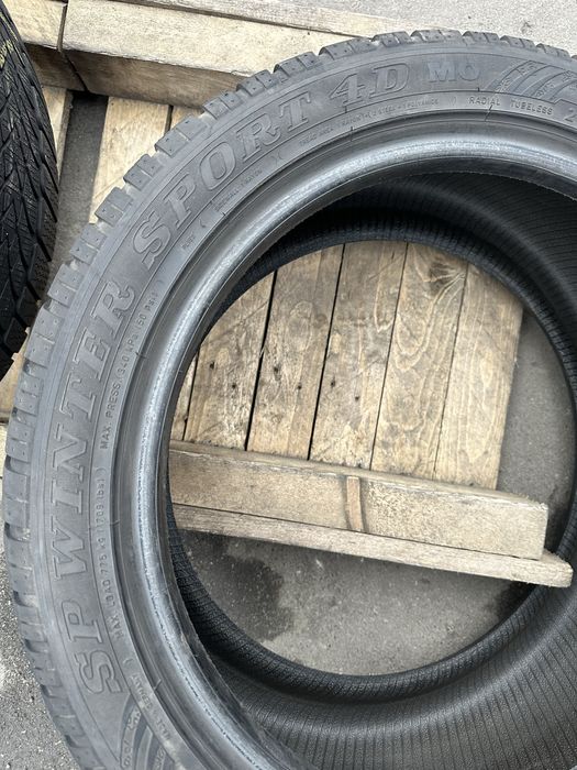 Шини 255 40 18 99V XL Dunlop SP Winter Sport 4D пара