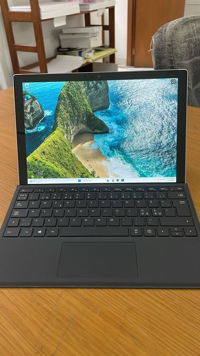 Microsoft Surface Pro 5446515340788387842