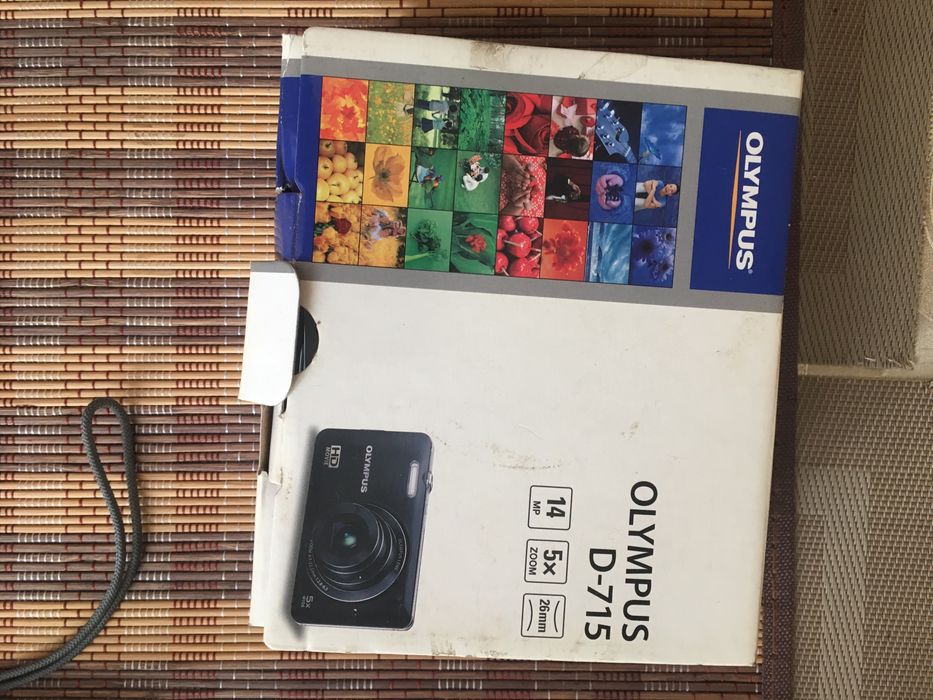 Фотоапарат Olympus D-715