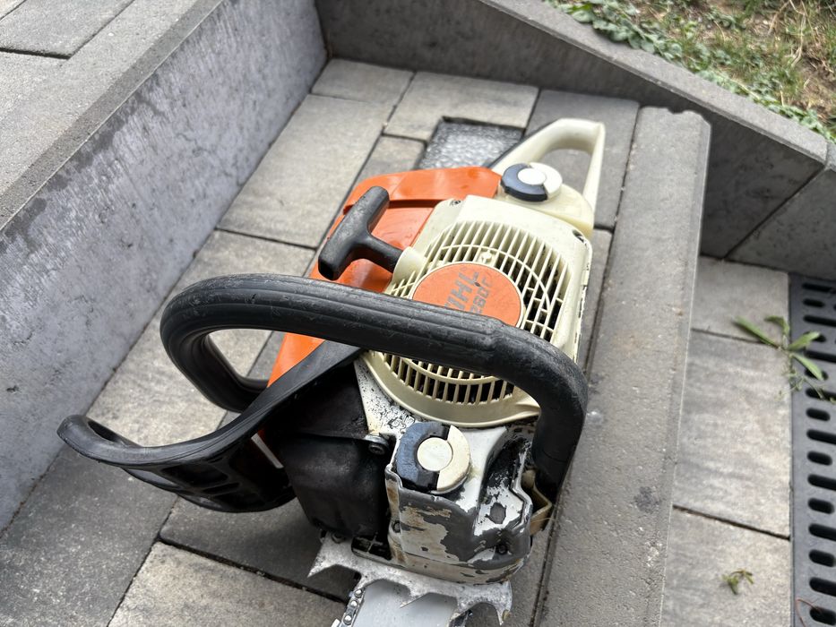 Sprzedam pila spalinowa Stihl Moc 3.5 KM