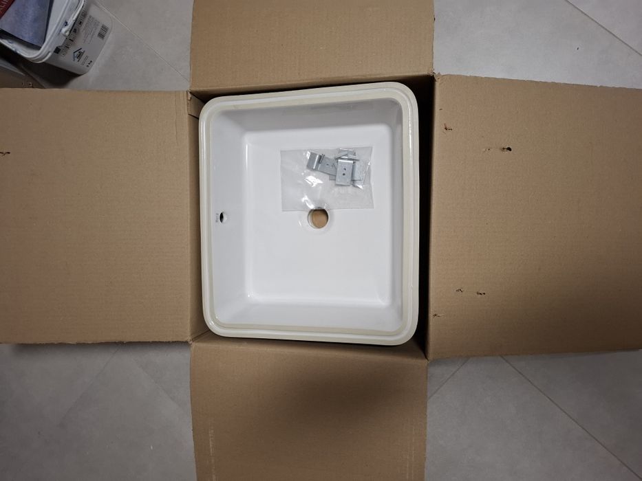 Umywalka podblatowa roca Gap