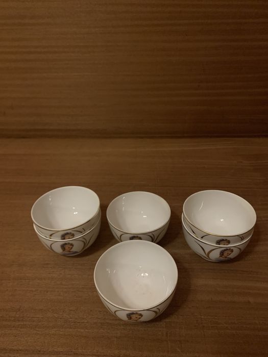 Tigelas Vista Alegre Dama Antiga