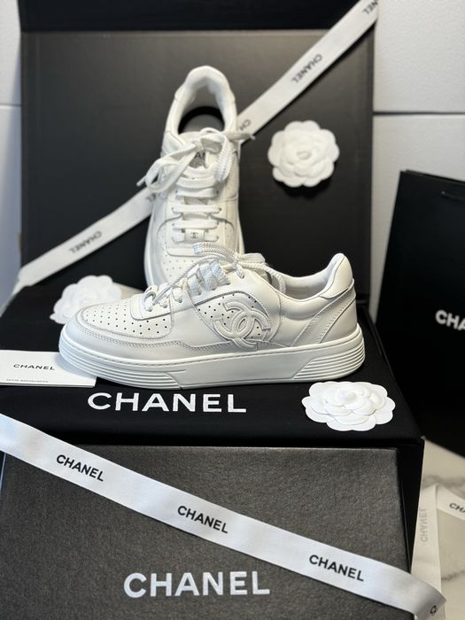 Sneakersy Chanel White Leather