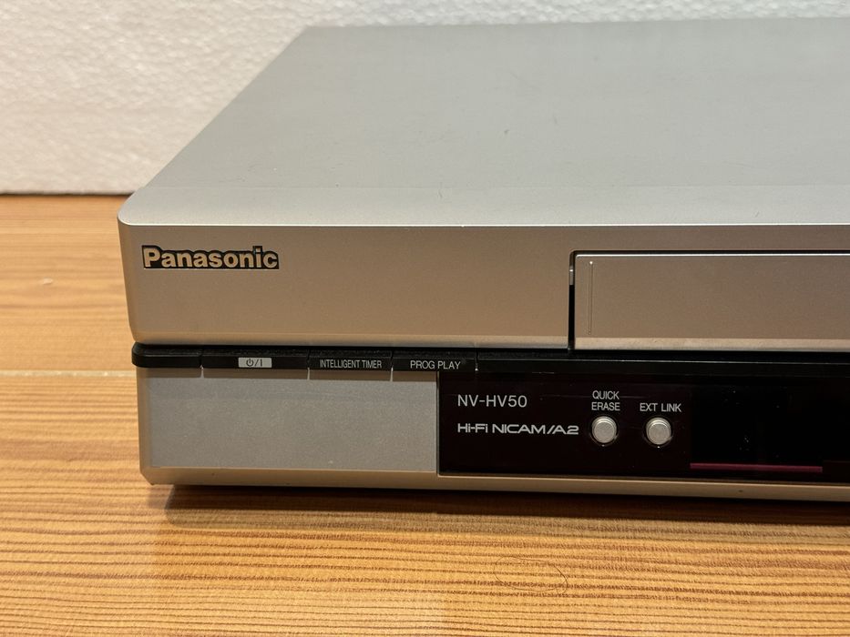 Leitor/Gravador VHS Panasonic