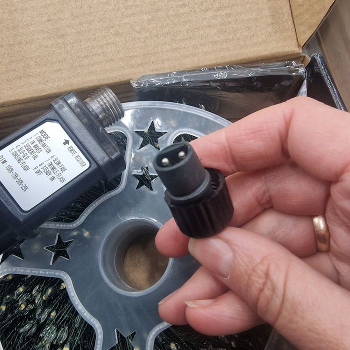 Гірлянда хвойна лапа,мішура ,фейверк  під розеткк