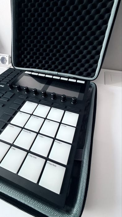 Native Instruments Maschine MK3 + pokrowiec + oprogramowanie