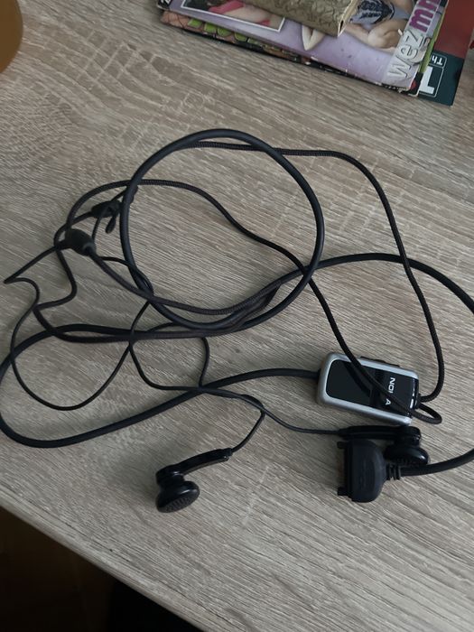 Nokia 7280 czarna plus etui