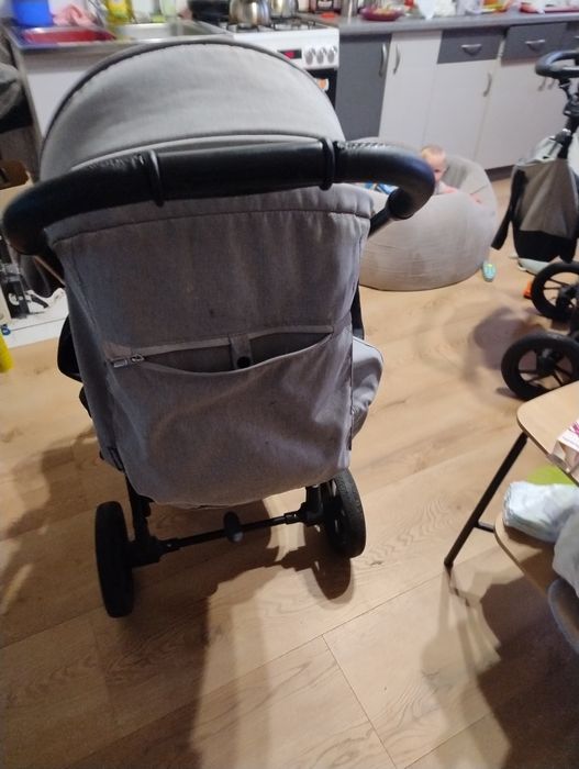 Sprzedam wózek spacerowy dziecko
