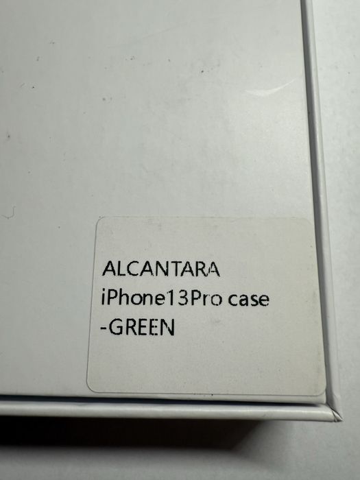 Case na iphone 13 pro z alkantary Nobleskin zielony