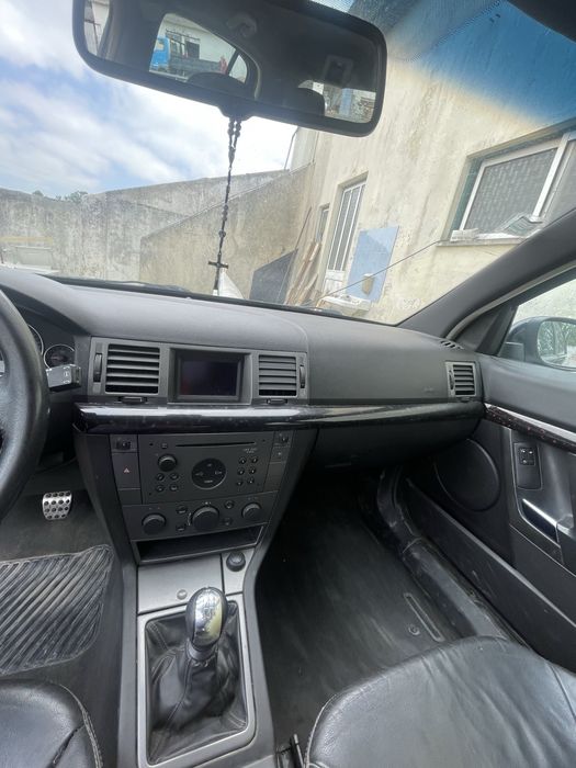 Opel  signum  2.2  dti