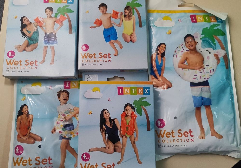 Нарукавники, жилет, круг для плавання