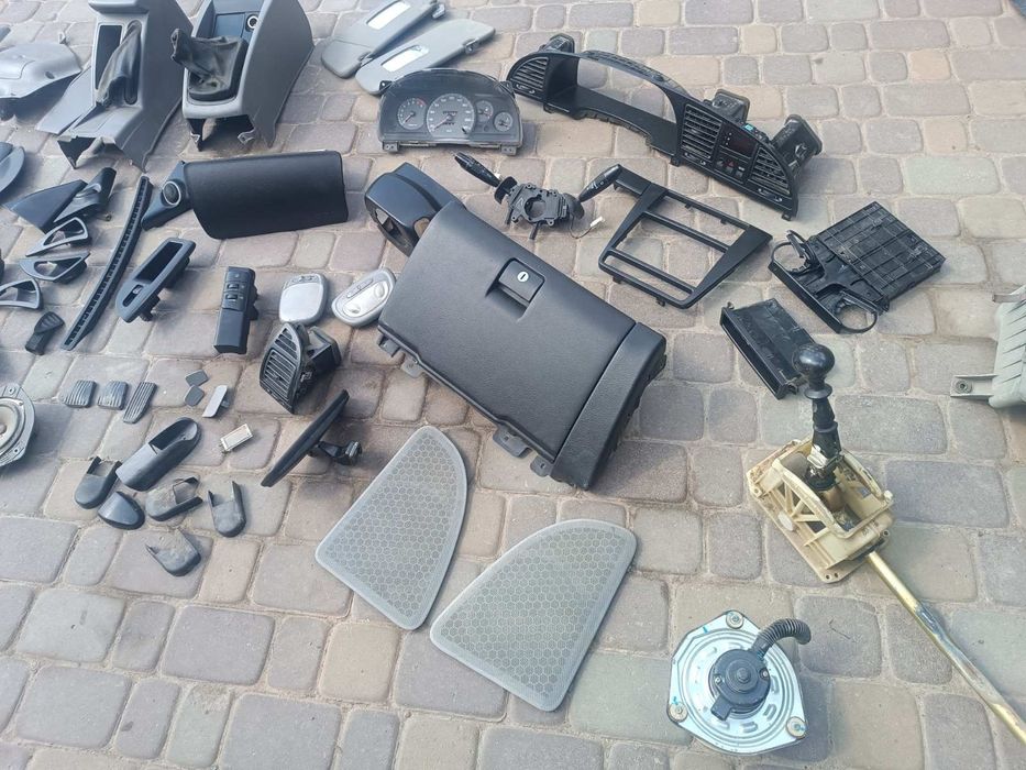 Стойки Део нубіра 2 амортизатори Daewoo Nubira 2