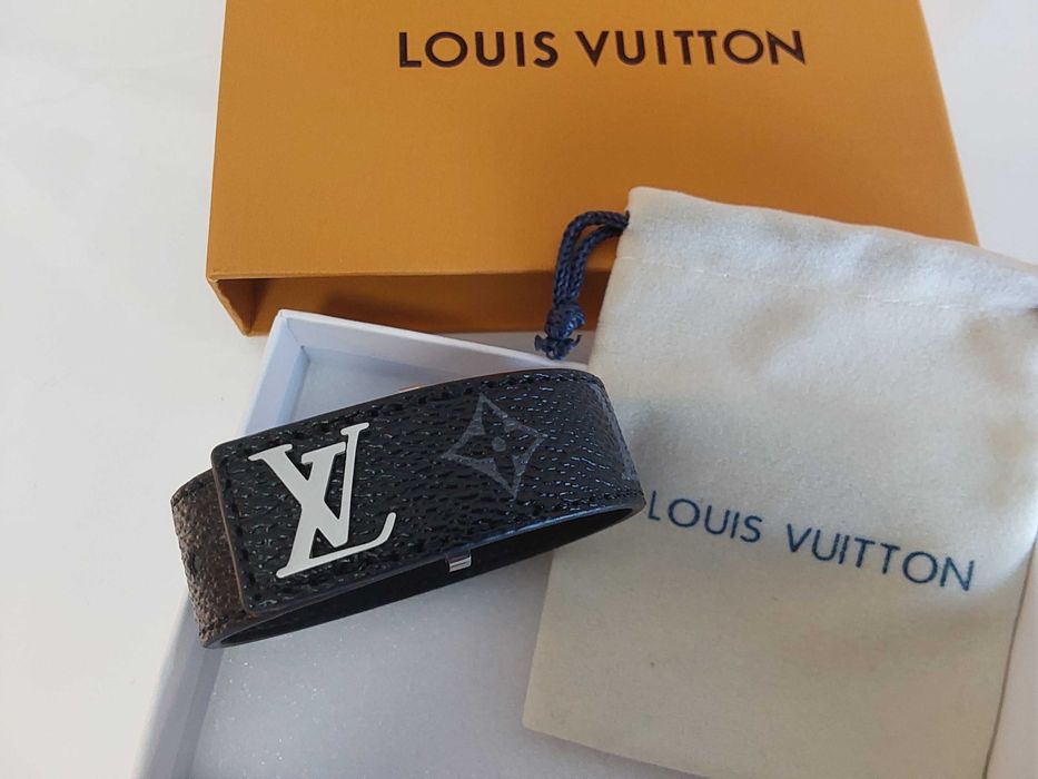 Pulseira de homem Louis Vuitton.