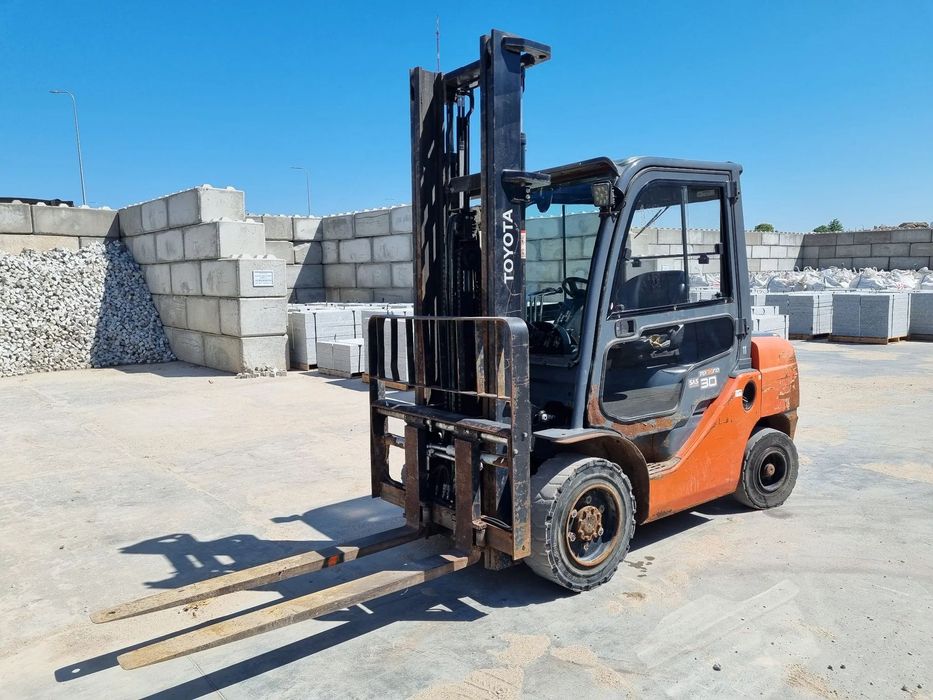 Toyota 02-8FDF30 3000kg Wózek widłowy