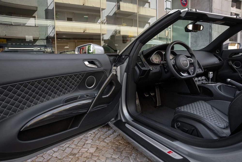Audi R8 Spyder 4.2 FSi V8 quattro