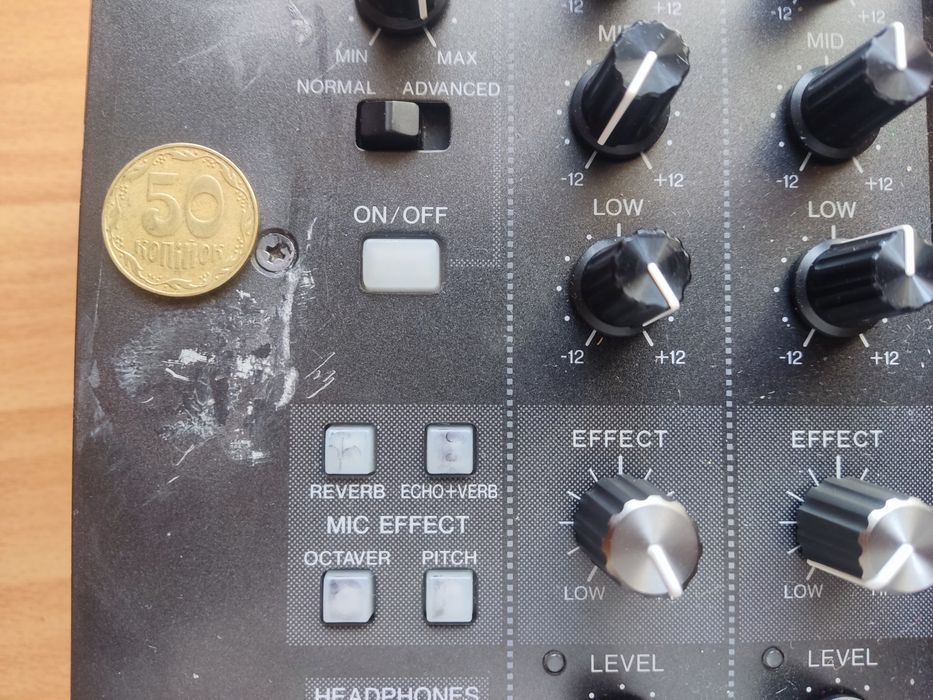 Pioneer DJM 5000 (не djm 900, не xone)