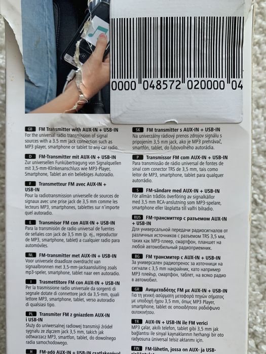 Transmissor FM com AUX-IN + USB-IN