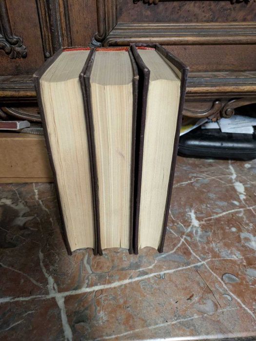 И. А. Крылов Полное собрание сочинений в трех томах 1945 год ОГИЗ