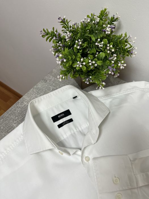 Hugo Boss slim fit рубашка белая мужская / Размер L