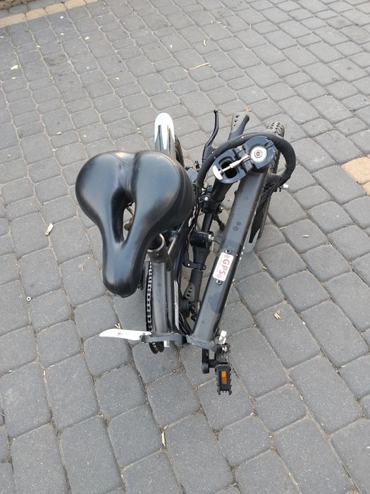 Rower elektryczny skladany
