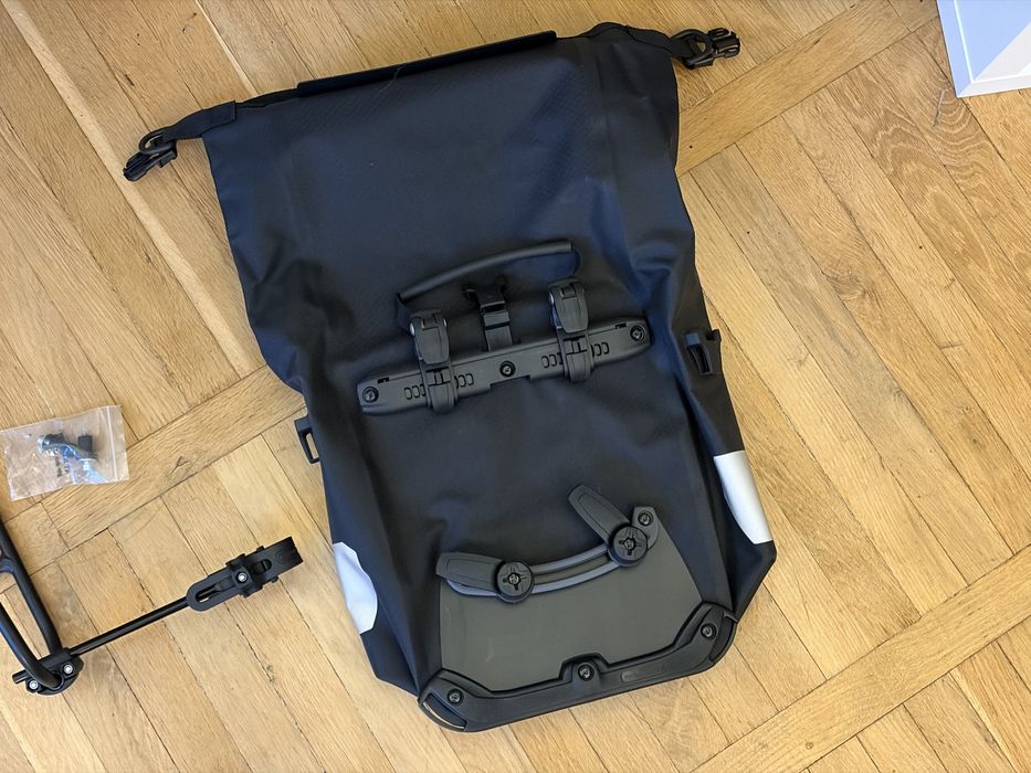 Комплект велобагажник і велосумка Ortlieb