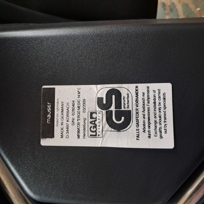 Krzesła konferencyjne , kąplet 6 sztuk