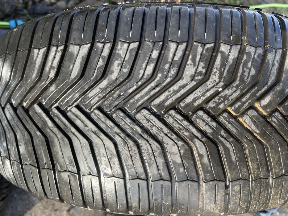 Felgi z oponami wielosezon 225/45/17 audi a3 8p a4 sline